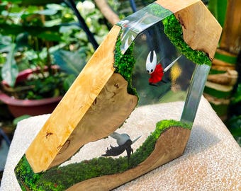 Diorama HK Kn.ight vs Hor.net Journey Resin Lamp,Hollow Silksong Figure,Handmade Night Light,Handmade Gamer Gift