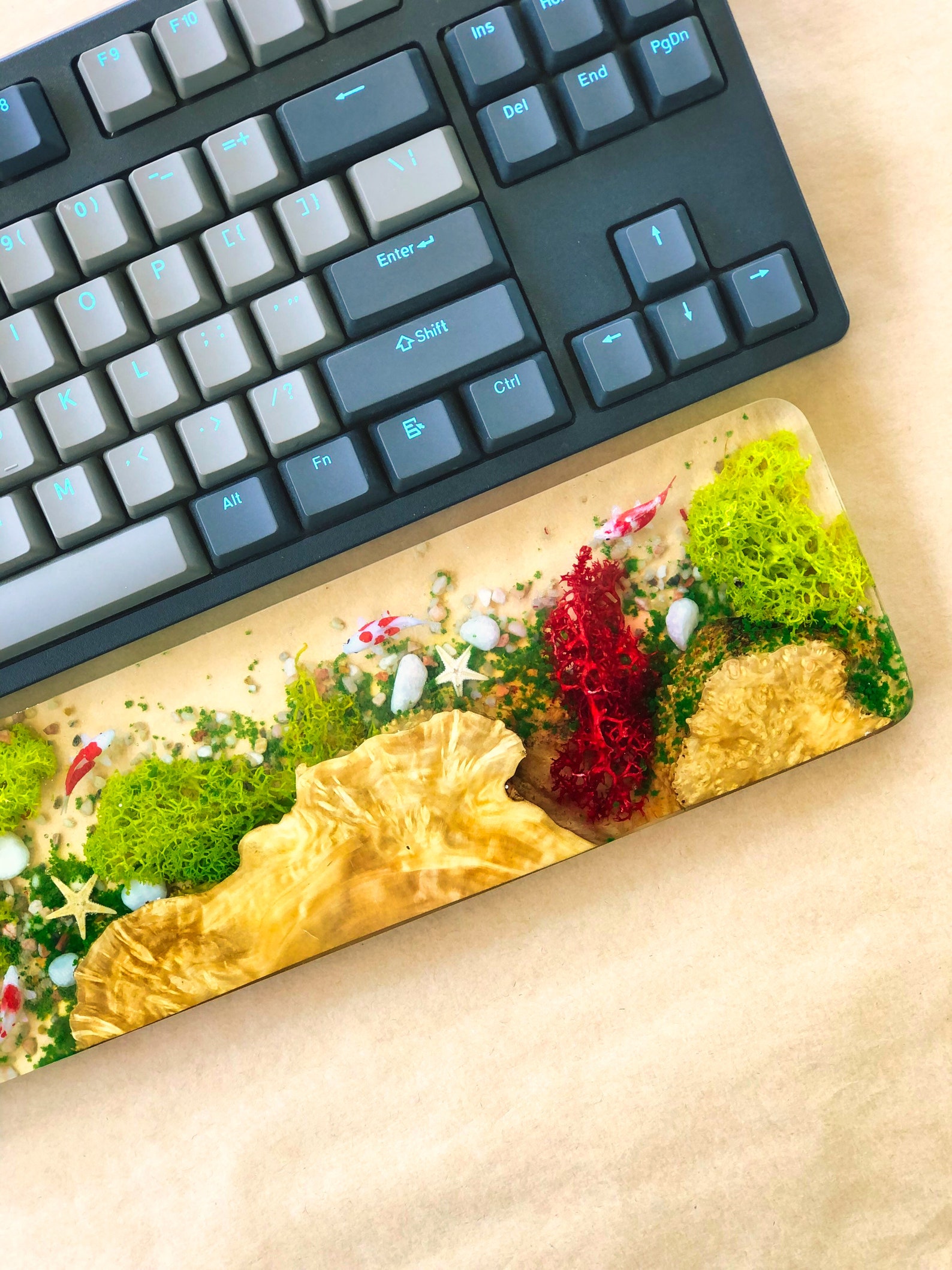 Koi Fish Resin Wrist Rest,koi Fish Aquarium Wrist Rest,miniature River