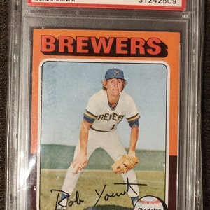 1975 Topps #223 Robin Yount PSA 8