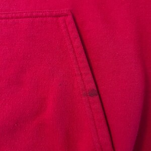 Sudadera con capucha roja estilo vintage Y2K de Carolina del Norte (N.C. State Wolfpack) talla M imagen 8