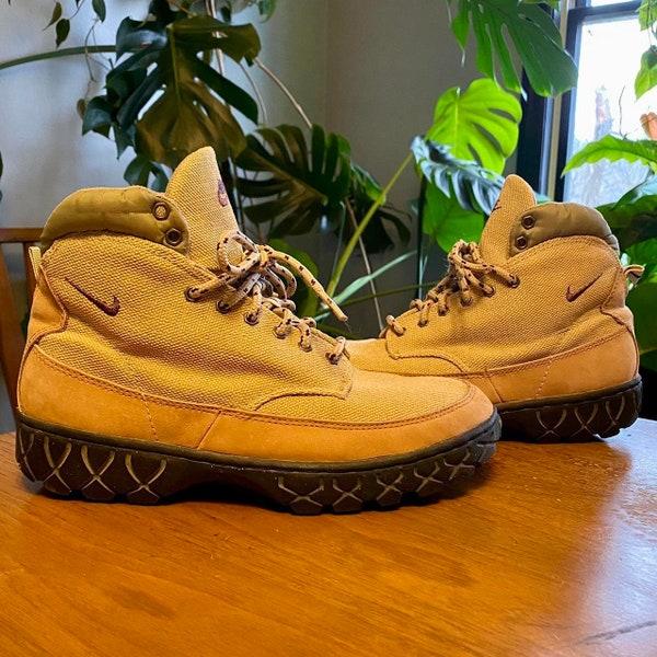 90's nike hiking boots