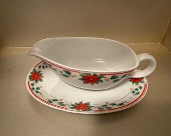 Royal Heritage Christmas Gravy Boat, Royal Heritage Collection, Holiday Heritage, Royal Heritage Christmas Heritage, Gravy Boat