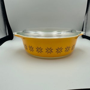 Pyrex Town and Country Brown on Orange, Pyrex 471, Casserole Dish, Vintage Cookware, Vintage Homeware, Pyrex