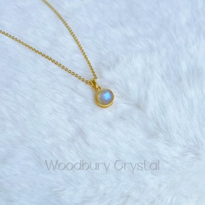 Dainty Labradorite necklace |925 sterling silver pendant |Natural labradorite necklace |Silver necklace |14k gold filled necklace
