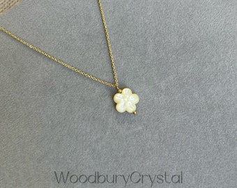 Natural Mother of Pearl Necklace| Dainty Flower Necklace| Sterling Silver Necklace | 18k Solid Gold Necklace| 14K filled