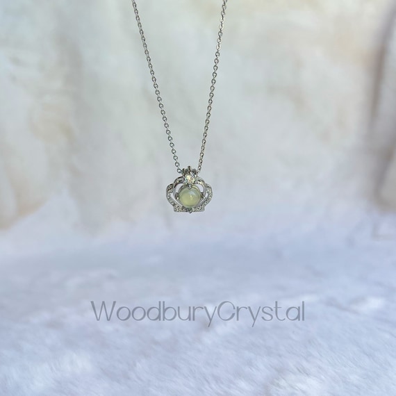 Natural prehnite  necklace |Dainty prehnite pendant|Silver necklace |White gold necklace