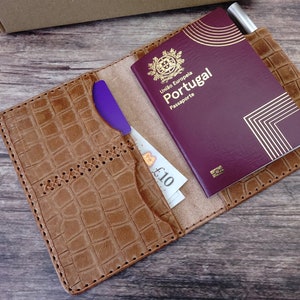 Billetera plegable de pasaporte de cuero hecha a mano, nota de campo de cuero, billetera de cuero minimalista, billetera para hombre, billetera de tarjeta, personalización disponible