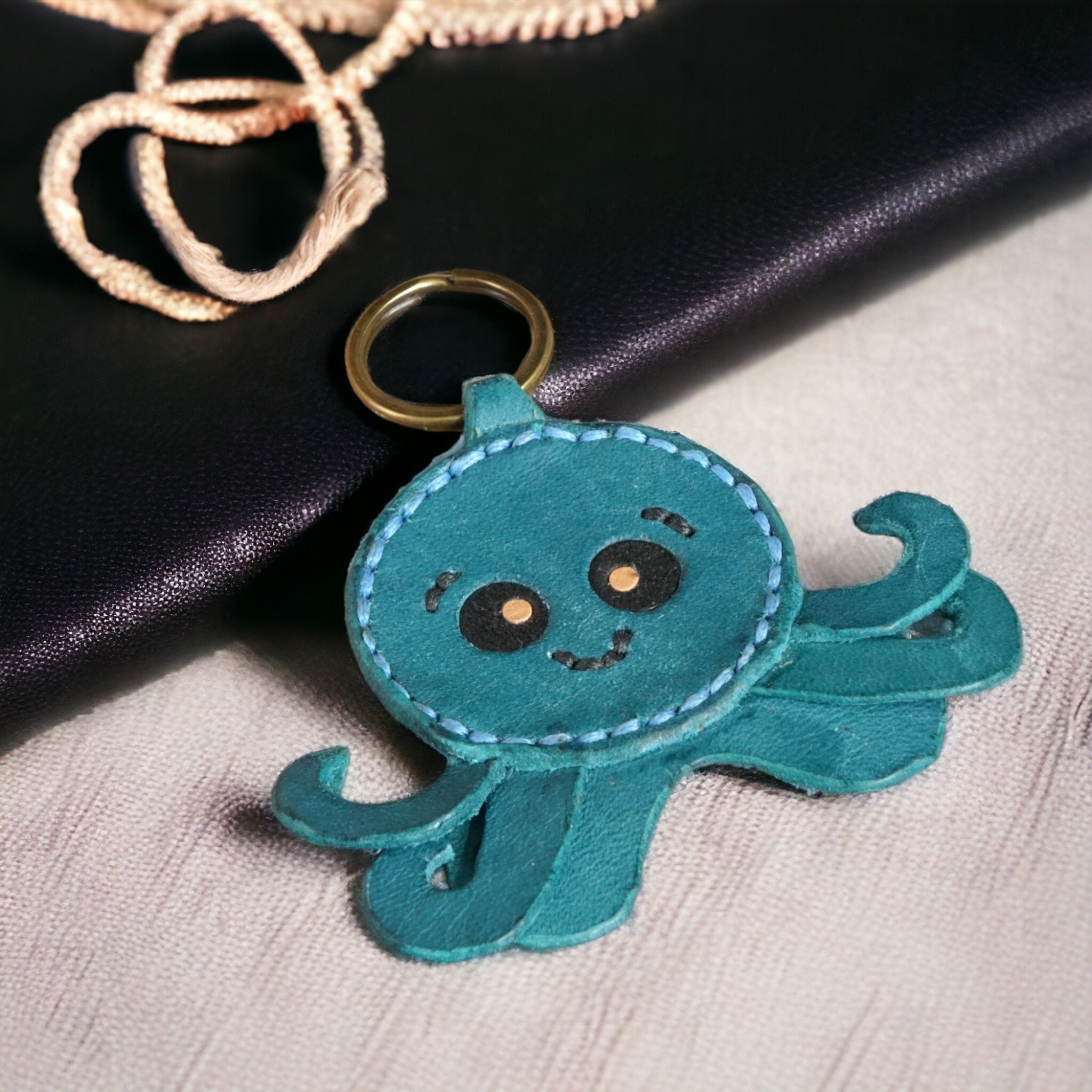 Handmade Octopus Leather Charm, Animal key charm Unique Handbag Charm, keychain Gift Cute Leather Purse Charm Leather Gift Charm for Handbag