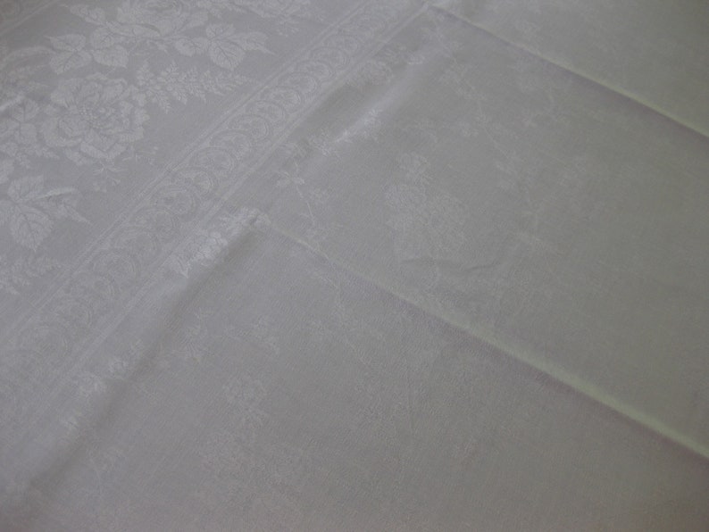 Tablecloth 100x175 fine damask fine table cloth or blouse fabric Vintage image 4