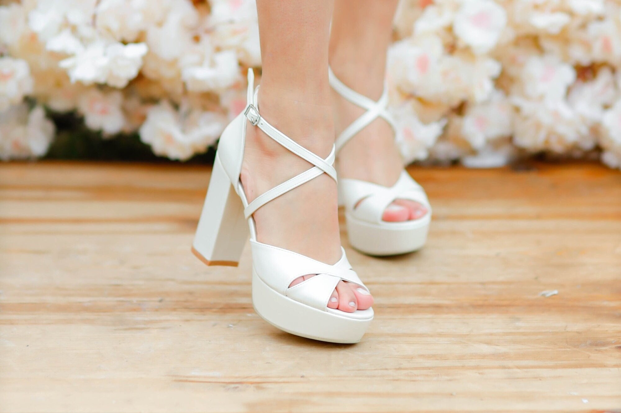 white chunky heel pumps