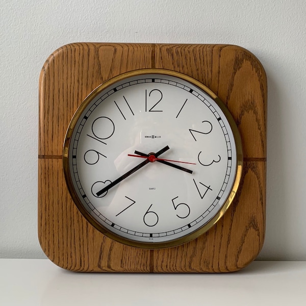Vintage Howard Miller Wall Clock Model 622-845