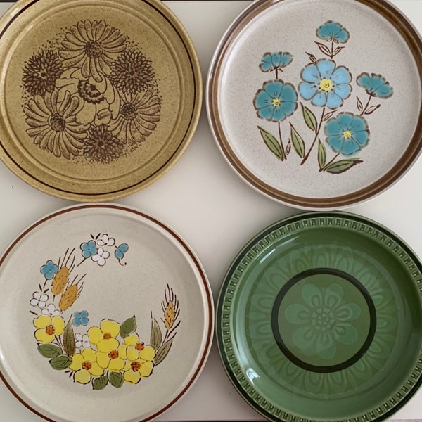 Mismatched Dinner Plates Set of 4 - Green/Floral