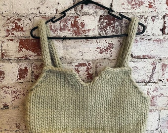 Beginner friendly knitted tank top pattern - downloadable PDF!