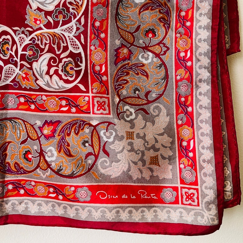 Foulard Oscar De La Renta Authentique En Soie - Motif Floral Multicolore - Vintage, En Bon état