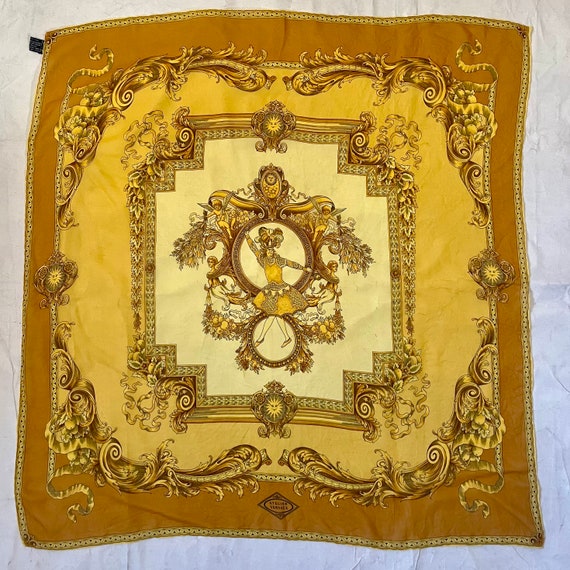ＡTELIER Ｖersace Silkスカーフ　UNI アトリエヴェルサーチェ⭐︎色の綺麗なスカーフ100%SILK