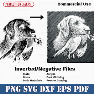 Op de afbeelding: Zwart-witte illustratie van een hond met een fazant in zijn bek. De afbeelding is perfect voor lasersnijden en kan voor commerciële doeleinden worden gebruikt.