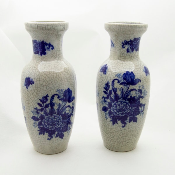 Pair of porcelain flower pots.