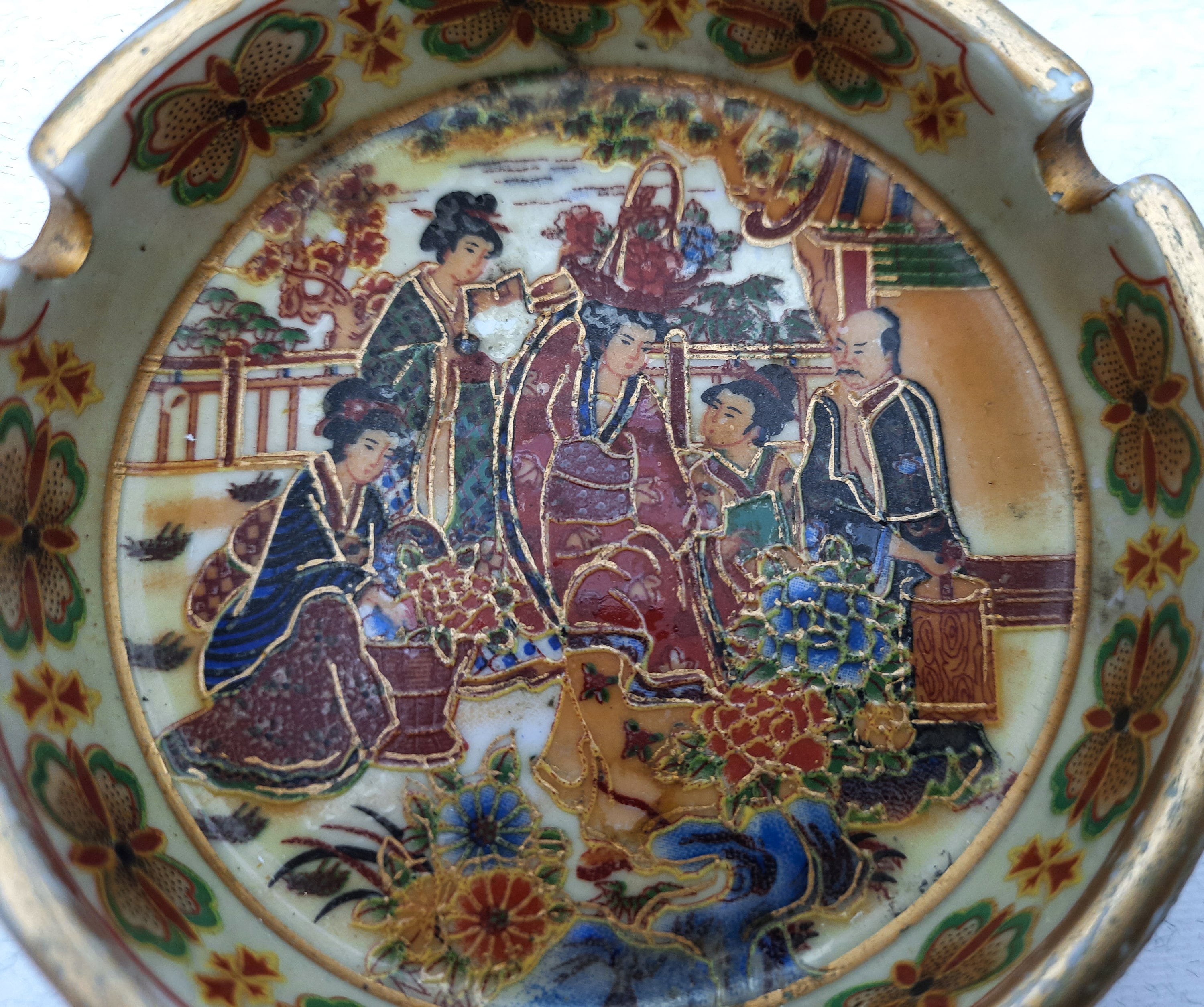 Chinese Porcelain Vintage Ashtray. Decoration for Home or Office. Collectible Ashtray, Antique