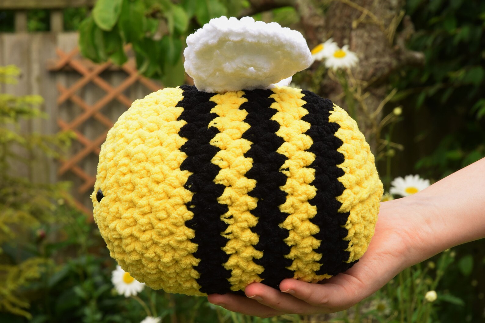 Chunky Crocheted/Amigurumi Bee gift | Etsy