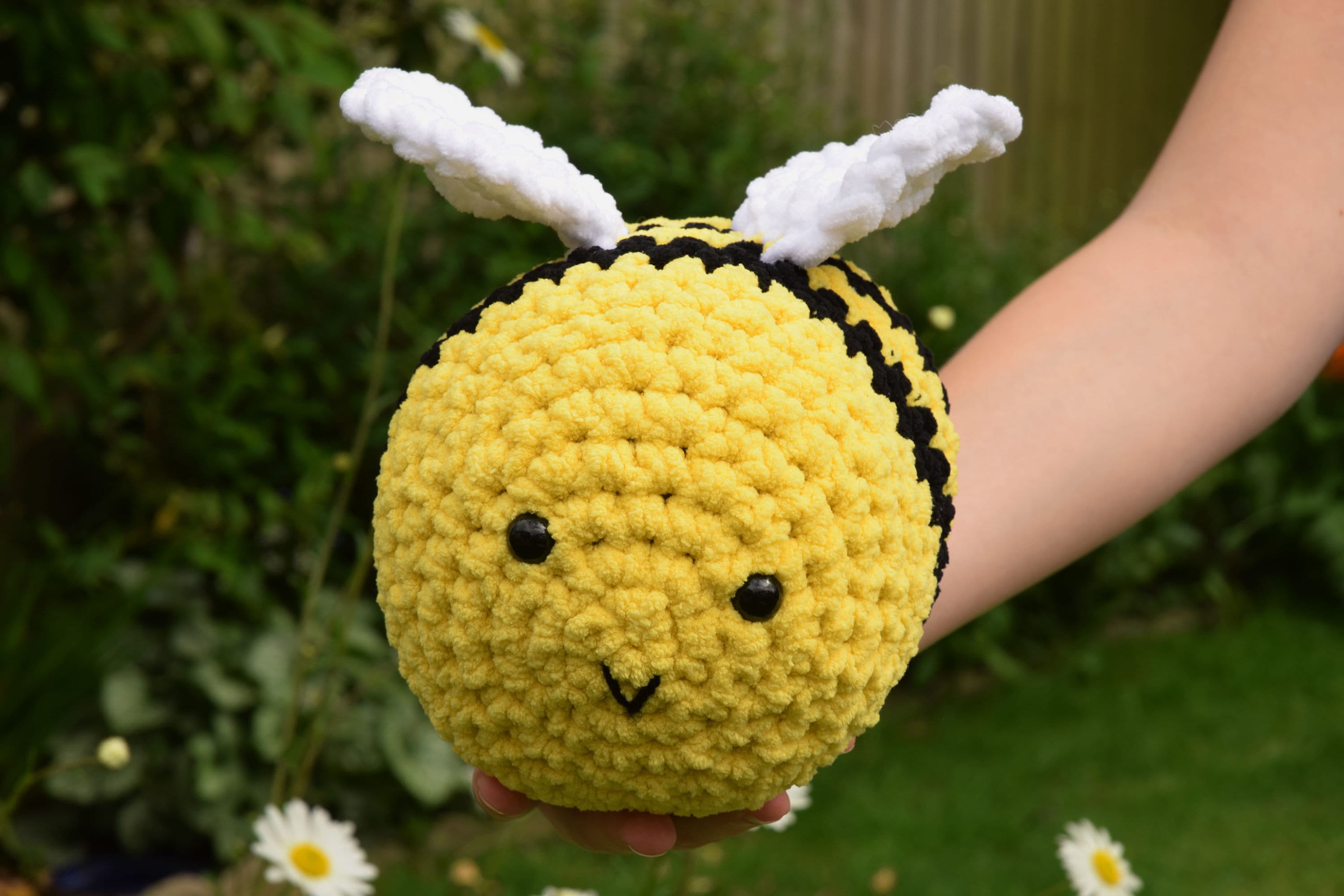 Chunky Crocheted/Amigurumi Bee gift | Etsy