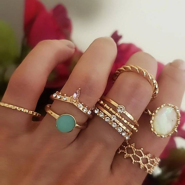 7 Piece Gold stacking Ring Set,Rhinestone Rings set,Stackable Rings Set,Boho Ring Set,Bridesmaid Gift,Birthday gift,Gift for Her,