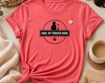 Camiseta "Mamá, mi hogar para siempre", regalo para el Día de la Madre, camiseta minimalista para mamá, camiseta gráfica en blanco y negro, diseño para mamás gatas.