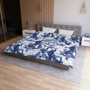 Chinoiserie Peacock Duvet Cover, Blue Floral Bedding, Elegant Bedroom Decor, Asian-Inspired Linens, King, Queen, Twin, Twin XL Bedding