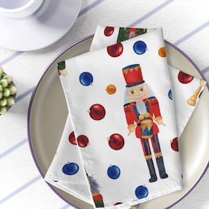 Christmas Nutcracker Napkins Set of 4, Cloth Napkins, Holiday Table Linens, Christmas Tableware