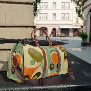 Retro 60s Mid Mod Daisy Reisetasche, MCM Geometrischer Seesack, Leder, Stoff Handgepäck, Weekender Tasche - 123581223