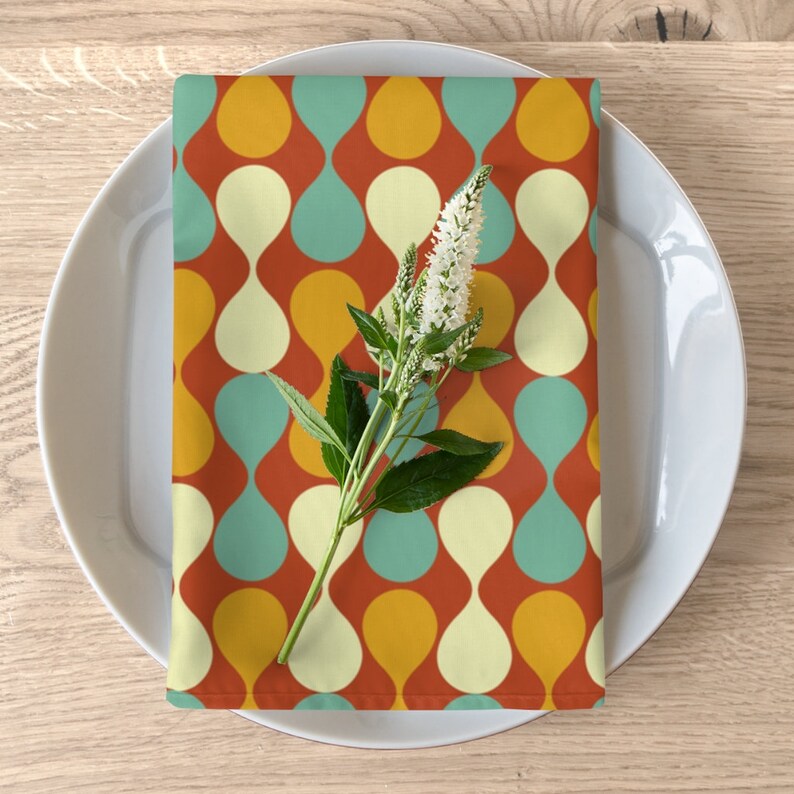 Cloth Napkins in Mid Century Modern Geometric Hourglass