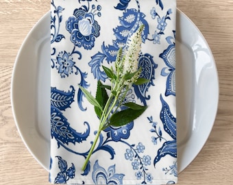 Cloth Napkins Set of 4  in Blue and White Floral Chinoiserie Print, Custom Designed Floral Dinner Napkins, Chinoiserie Table Linens Gifts