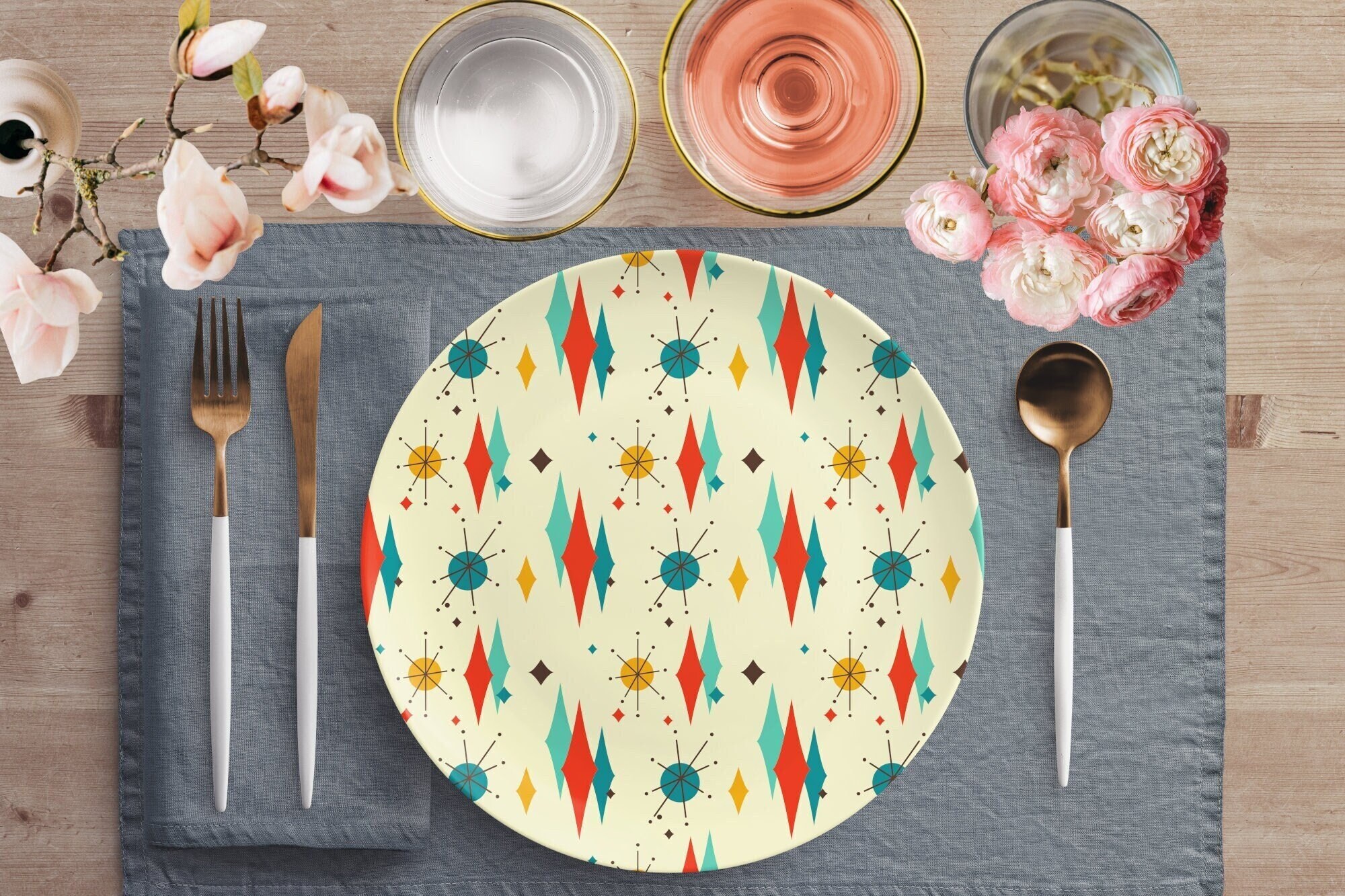 Mid Century Modern Franciscan Diamond Starburst Dinner Plates