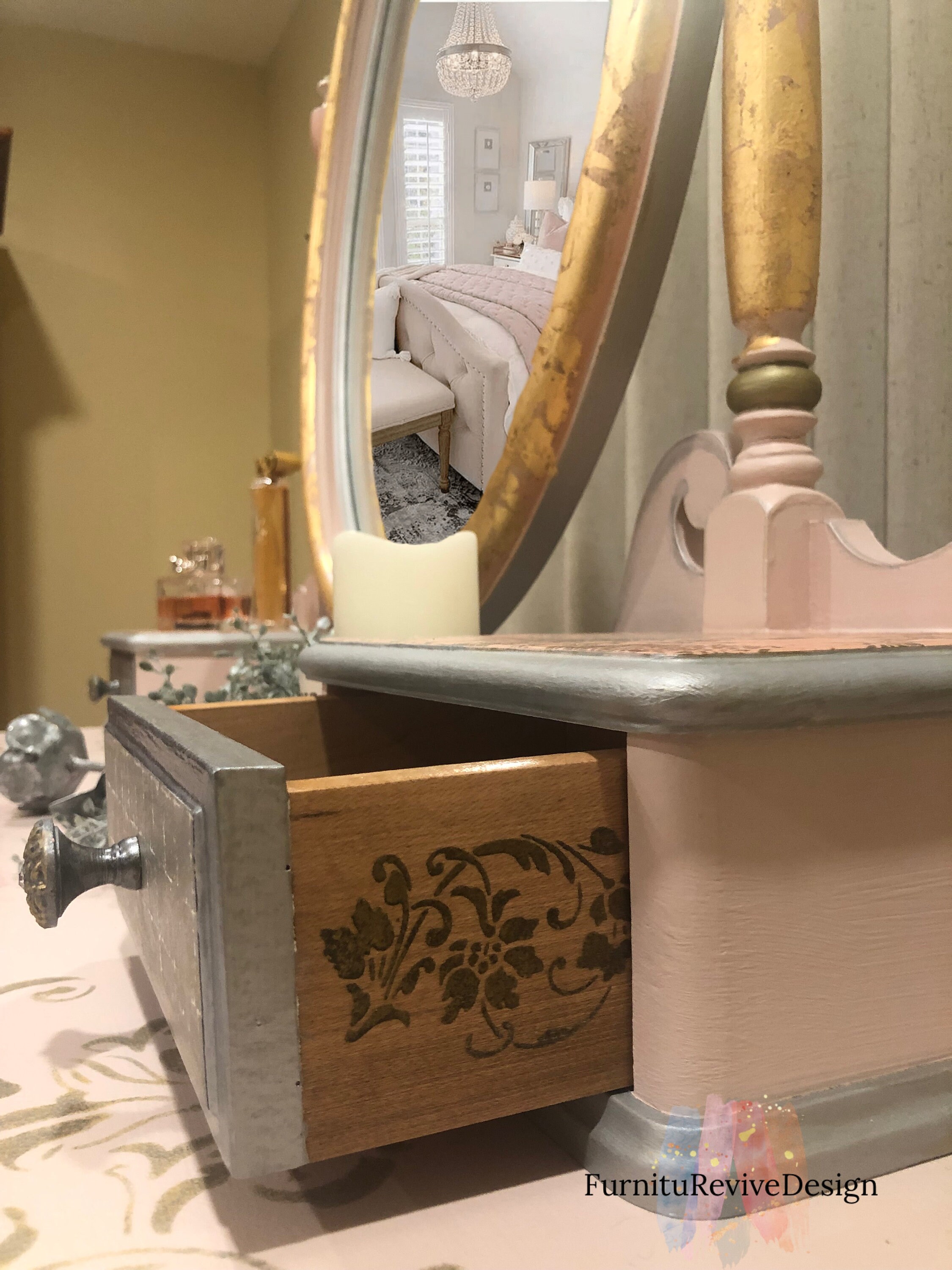 Light Pink Antique Vanity With Swivel Mirror and Cushioned Etsy