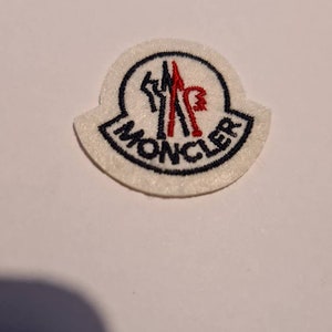 ecusson moncler