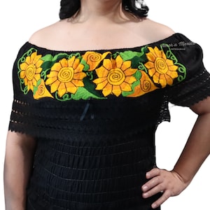 Mexican Crop Top, Embroidered Campesina Blouse, Floral Blouse, Traditional Mexican Top, 5 de Mayo Blouse, Mexican Fiesta Floral Top Women