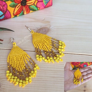 Beautiful Huichol Art Earrings, Mexican Earrings, Beaded Earrings, Artisanal Gift for Her,  Mexican  Handmade Jewelry, Mother&#39;s Day Gift,