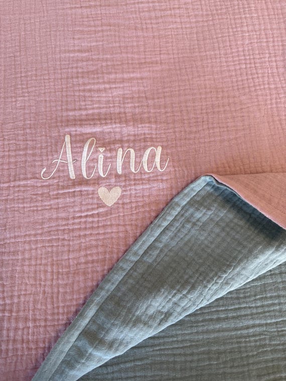 Personalisierte Wendedecke aus tripple Musselin, warm und weich, Decke für Babys & Kinder Erwachsene mit spezialangefertigter Stickerei