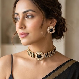 KAYNA svart kundan chokerhalsband med matchande örhängen, indiska pakistanska svarta traditionella och festliga smycken