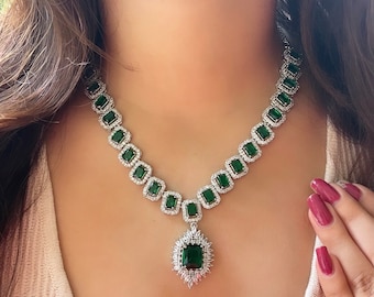 Emerald green Pendant Set in American Diamond Classy high quality cz zircon jewelry for wedding, prom,gala dinner bridal jewelery