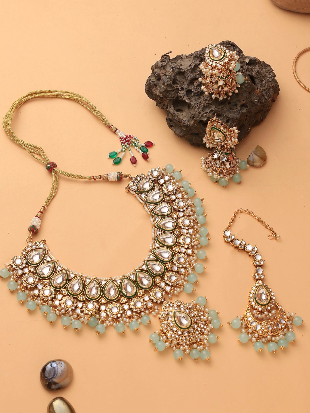 Kunbi Classic Blue Bead Necklace main image 1