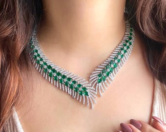 REBECCA Emerald green feather style necklace Set in American Diamond Classy  cz zircon jewelry, prom,gala dinner green colour jewelry