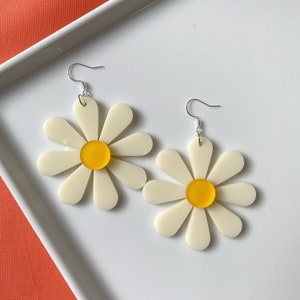 MAXI Lightweight Retro 60s 70s Oversized Flower Earrings | Big, Colorful, Fun Statement Jewelry | Vintage-Inspired Daisy Dangle Earrings