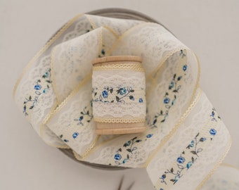 Ivory Lace Ribbon, 1.5" x 5 Yards Non-Wired, Blue Floral Vintage Lace Trim With Scalloped Edges, for Gift Wrapping, Wedding Bouquet, and DIY