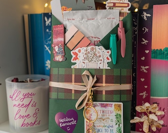 Holiday Blind Date with a Book Gift Box: Cozy Reading Surprise