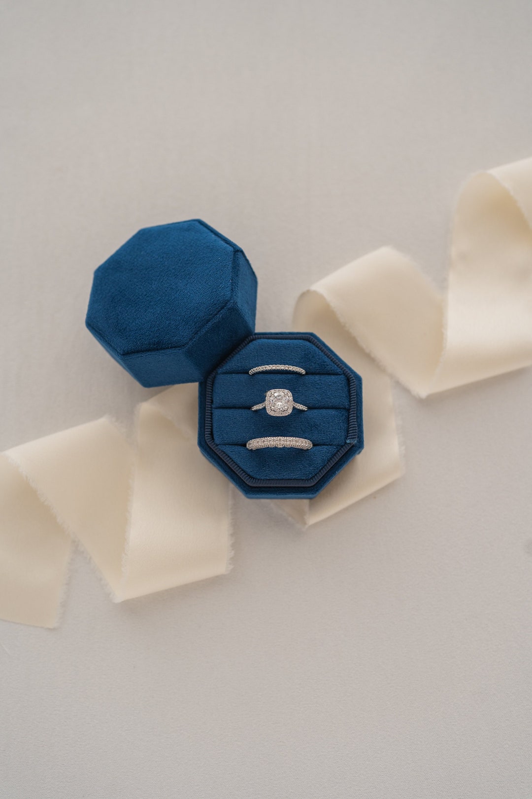 Triple Slot Ring Box, Navy Blue Velvet Octagon Jewelry Box for Three ...