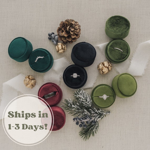 Velvet Ring Box: Round Jewelry Display for Wedding, Engagement