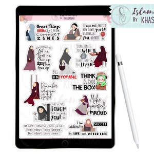 Puede incluir: Ilustraci&oacute;n digital en una tableta con citas motivacionales e im&aacute;genes de mujeres con hiyab. Las citas son en blanco y negro, con acentos coloridos. Un l&aacute;piz &oacute;ptico blanco est&aacute; al lado de la tableta. La obra de arte est&aacute; etiquetada como "Islamic Art by Khasanah".