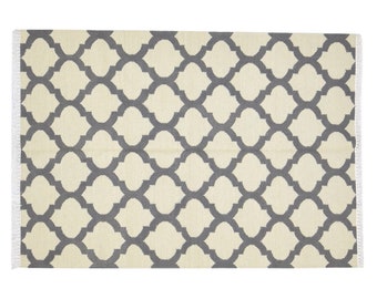 Tapis en laine gris foncé, 5 pi x 7 pi, tapis Dhurrie moderne en treillis marocain de la taille d'une pièce
