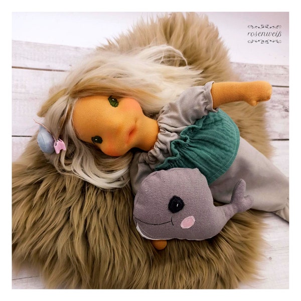 Stoffpuppe Maila 35cm & Wal MoMo / großes Set mit Puppen-Bett / Handgemachte Waldorf Puppe / Steiner Puppe / Weiche Puppe / Handmade