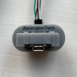 Arduino Nano SWD Connector Debugging Fixture, Create Reliable Connection in Second to Arduino Debugging Pads With This Removable device